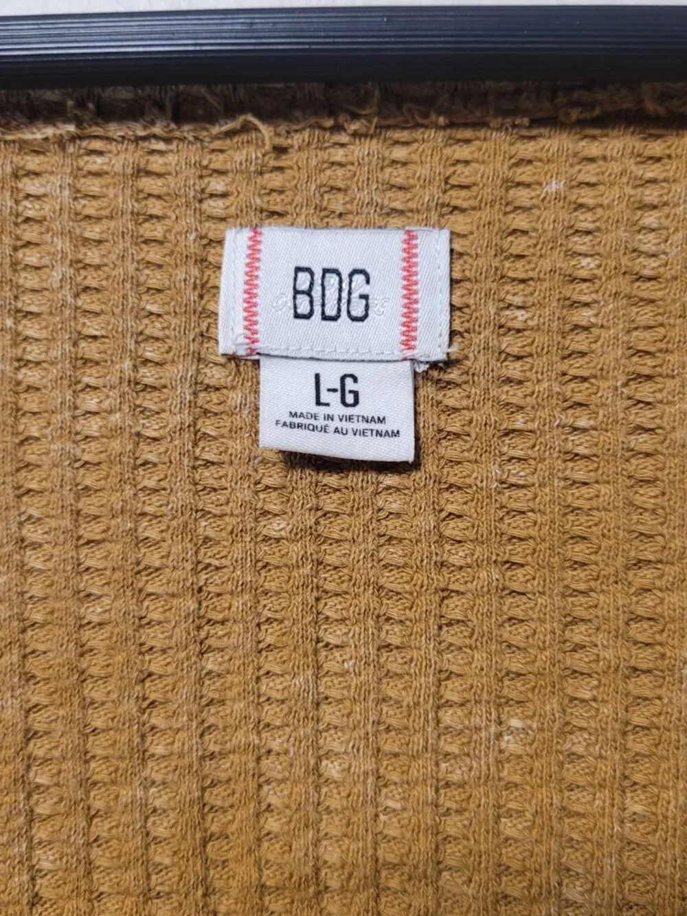 BDG Catskills Thermal Crop Top Y2K Grunge Distressed Raw Edge Waffle Tan L